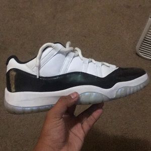 Jordon 11 lows Iridescent